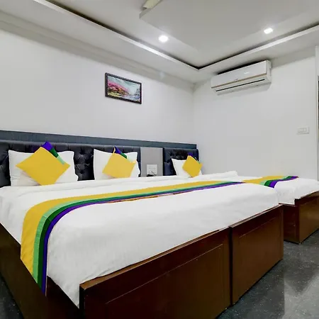 Itsy By Treebo - Hill View Hotel Madikeri Exterior photo