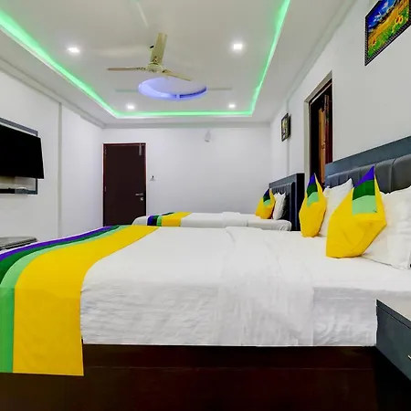 Itsy By Treebo - Hill View Hotel Madikeri Exterior photo